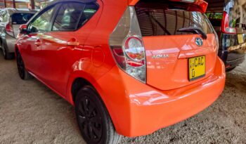 TOYOTA AQUA full