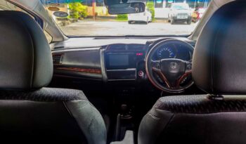 HONDA FIT GP5 full