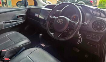 TOYOTA VITZ full