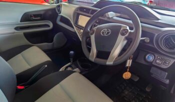 TOYOTA PRIUS C full