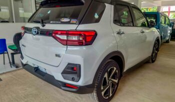 TOYOTA RAIZE full