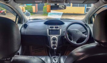 TOYOTA –  VITZ full