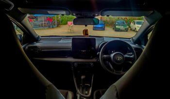TOYOTA YARIS G GRADE full