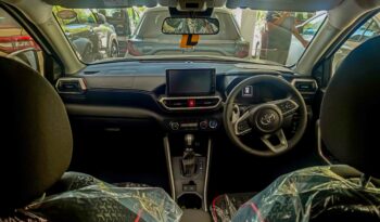 TOYOTA RAIZE full