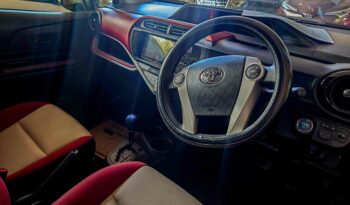 TOYOTA AQUA full