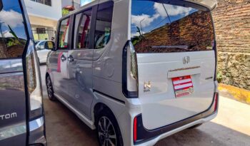 HONDA N BOX CUSTOM full