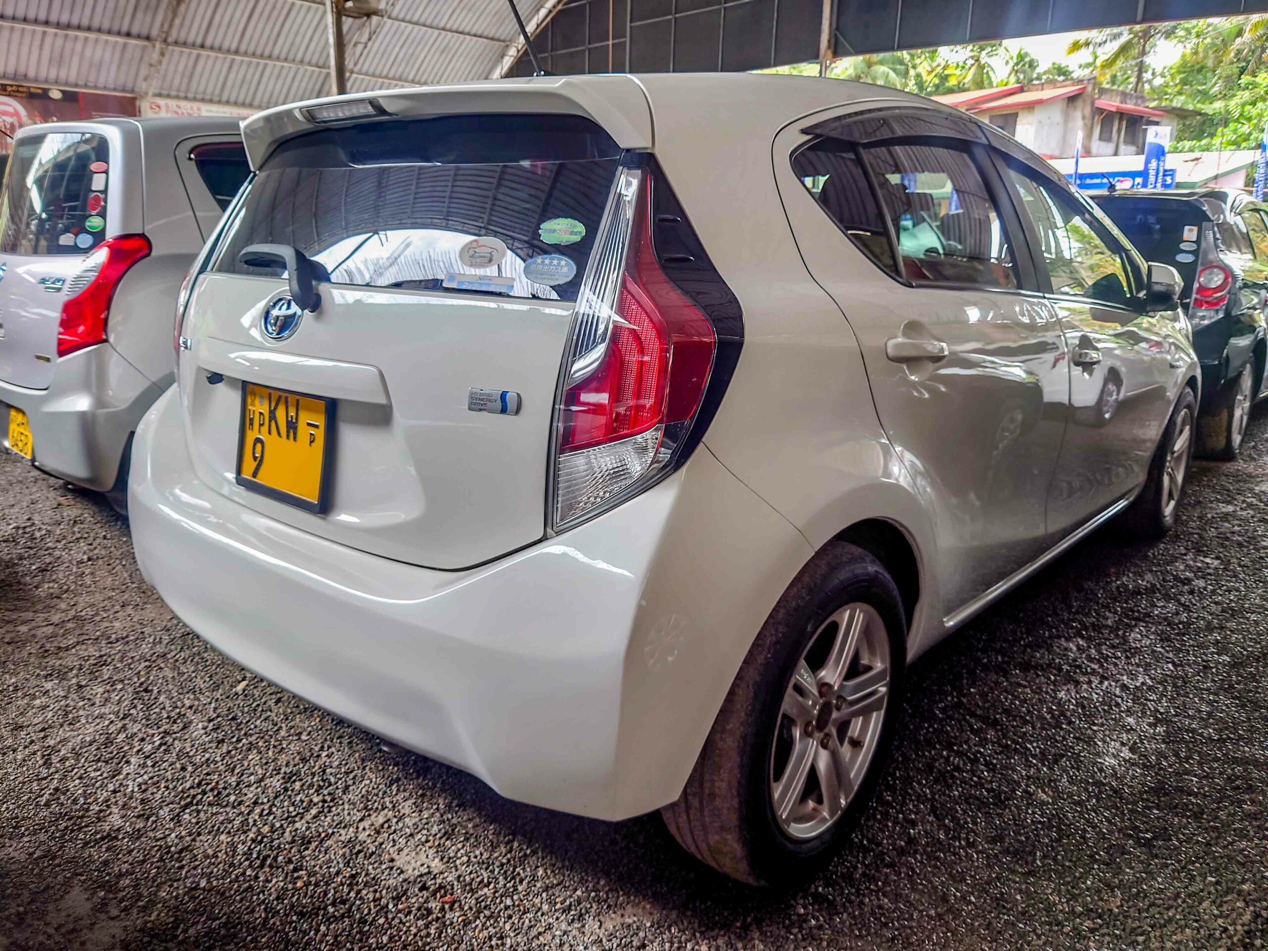 TOYOTA AQUA G Grade full