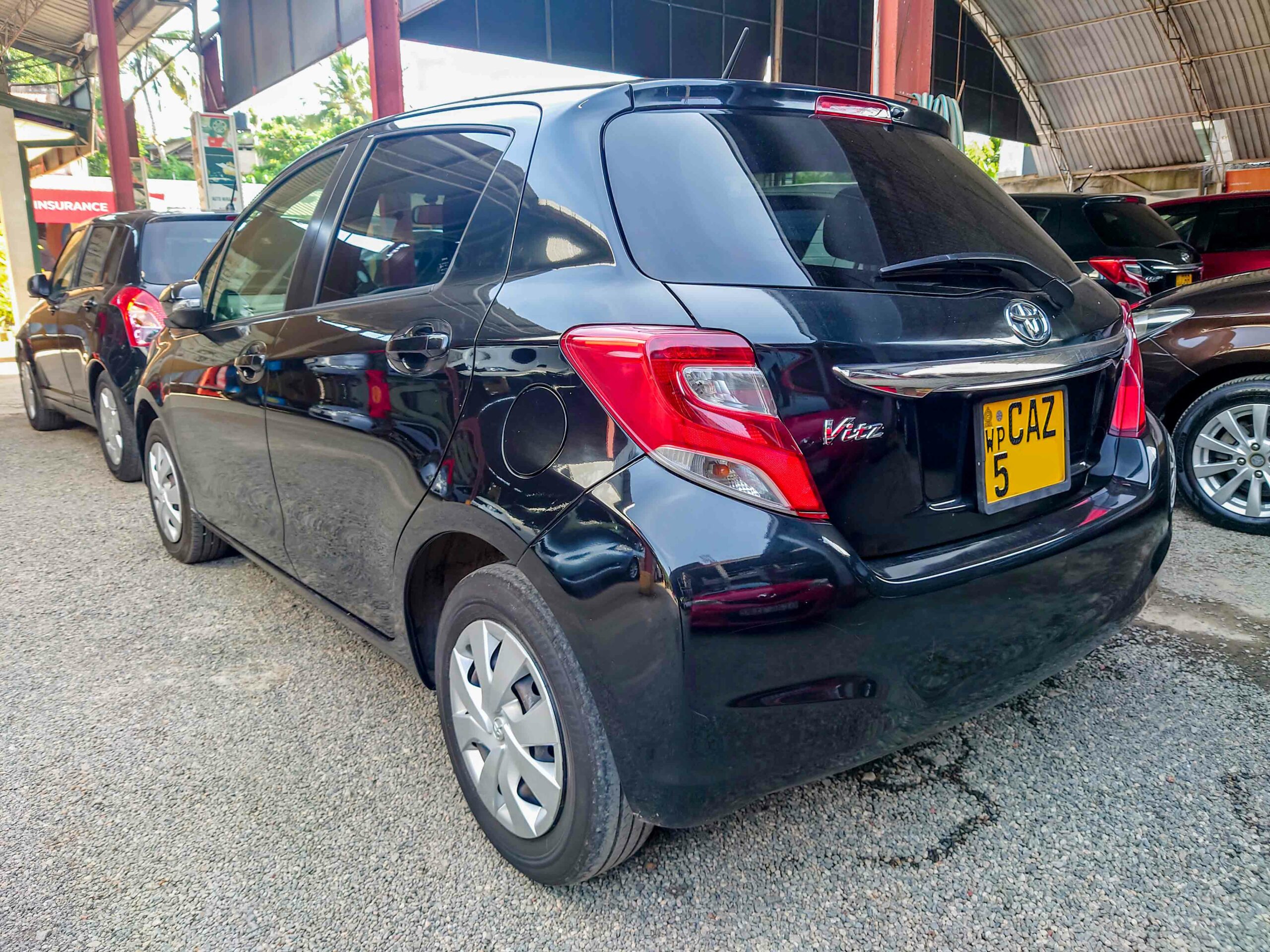 TOYOTA VITZ full