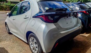 TOYOTA YARIS X full