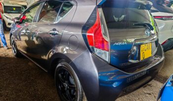 TOYOTA AQUA URBAN full