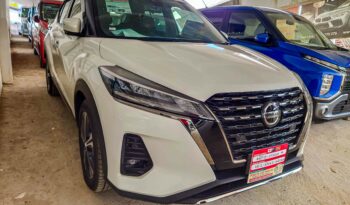 NISSAN KICKS full