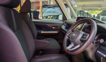 TOYOTA ROOMY full