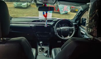 TOYOTA HILUX GR SPORT full