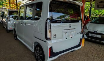 HONDA N BOX CUSTOM full