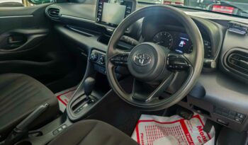 TOYOTA YARIS X full