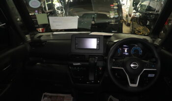 NISSAN –  ROOX full